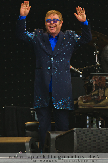 2014-07-20_Elton_John_-_Bild_012.jpg