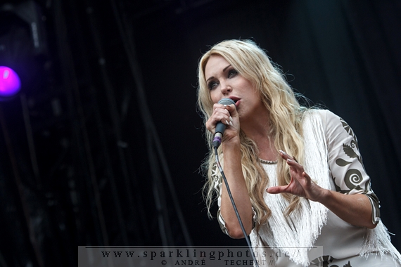 2014-08-15_Highfield_Festival_-_Bands_-_Bild_008.jpg