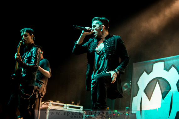 2014-10-18_Crown_The_Empire_-_Bild_017x.jpg 2014-10-18_Crown_The_Empire_-_Bild_017x.jpg
