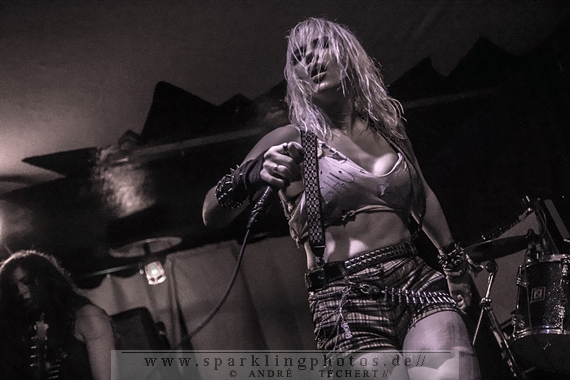 2014-10-25_Barb_Wire_Dolls_-_Bild_010.jpg