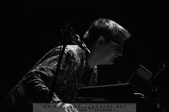 2014-11-07_Young_Knives_-_Bild_004.jpg