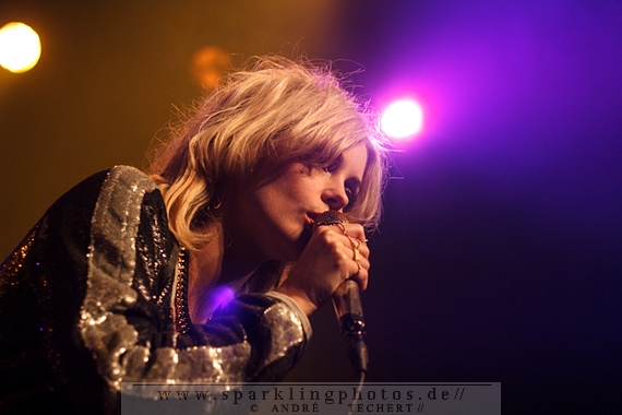 2014-11-11_The_Asteroids_Galaxy_Tour_-_Bild_020.jpg
