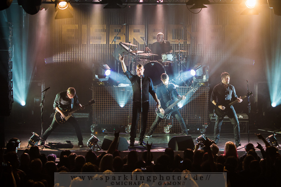 EISBRECHER -Rheinfeier 2014- Köln, MS RheinEnergie (21.12.2014) EISBRECHER -Rheinfeier 2014- Köln, MS RheinEnergie (21.12.2014)