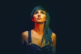 Preview : LIGHTS kommt mit Little Machines auf Tour im Februar