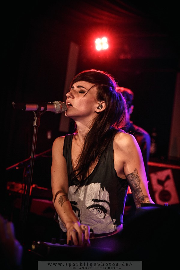 LIGHTS & K.FLAY - Köln, Blue Shell (04.02.2015) LIGHTS & K.FLAY - Köln, Blue Shell (04.02.2015)