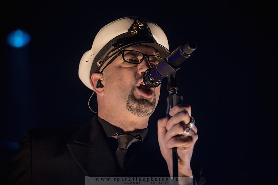 2015-02-27_Eisbrecher_-_Bild_002.jpg