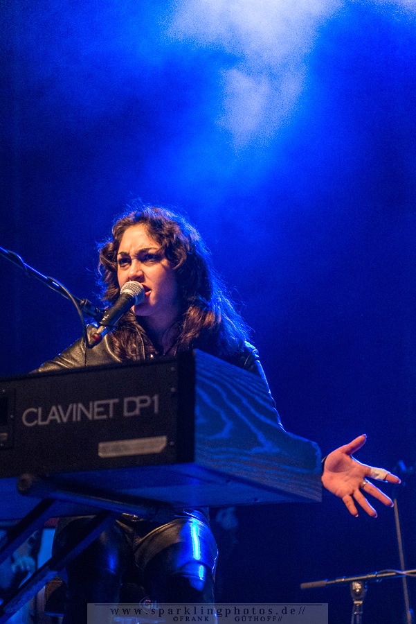 2015-03-12_Kitty_Daisy_Lewis_-_Bild_018.jpg