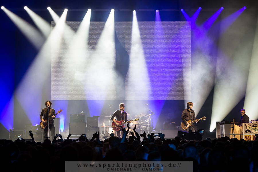 2015-03-19_Noel_Gallaghers_High_Flying_Birds_-_Bild_006x.jpg