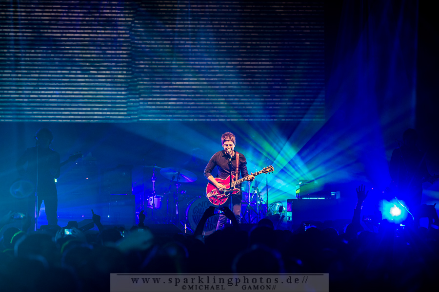 2015-03-19_Noel_Gallaghers_High_Flying_Birds_-_Bild_015x.jpg