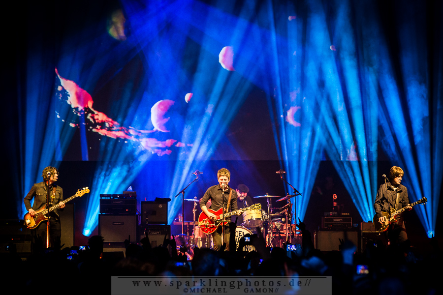 2015-03-19_Noel_Gallaghers_High_Flying_Birds_-_Bild_022x.jpg
