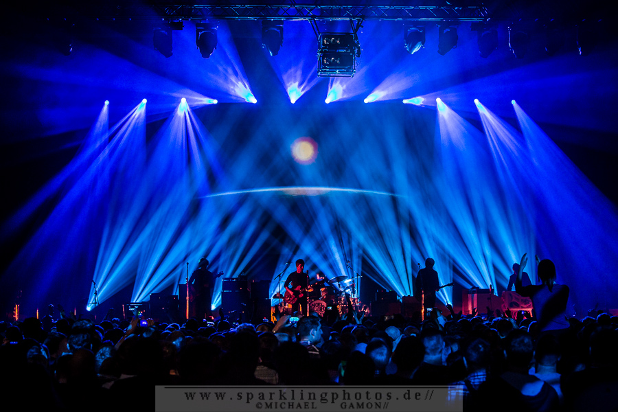 2015-03-19_Noel_Gallaghers_High_Flying_Birds_-_Bild_023x.jpg