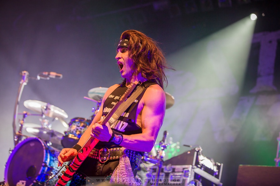 2015-03-25_Steel_Panther_-_Bild_010.jpg