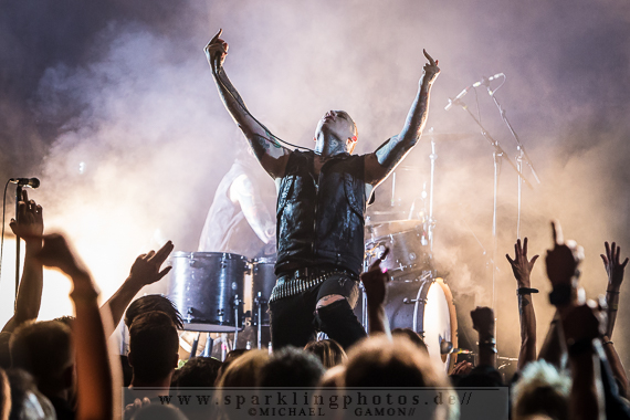 Preview : COMBICHRIST heizen am Pfingstsonntag dem Kulttempel ordentlich ein! Preview : COMBICHRIST heizen am Pfingstsonntag dem Kulttempel ordentlich ein!