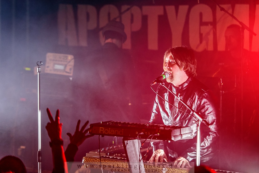 2015-04-11_Apoptygma_Berzerk_-_Bild_014.jpg