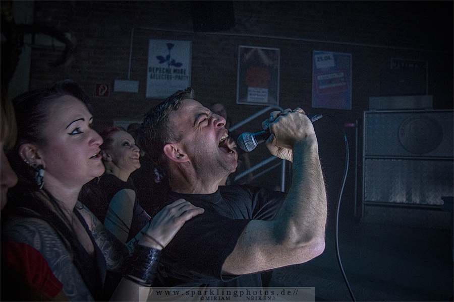 SUICIDE COMMANDO & REAPER - Oberhausen, Kulttempel (01.05.2015)