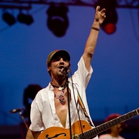 Preview : Ausnahmekünstler MANU CHAO im Juni für 4 Termine in Deutschland