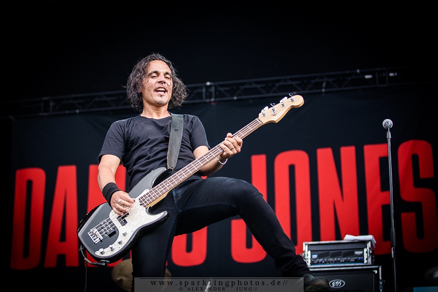 2015-08-15_Danko_Jones_-_Bild_009.jpg