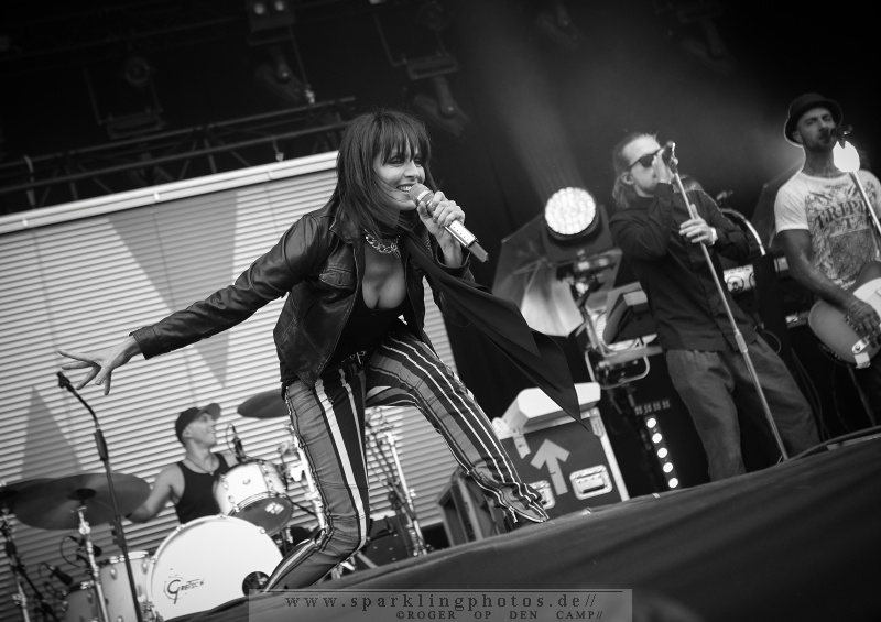 2015-08-09_Nena_-_Bild_001.jpg