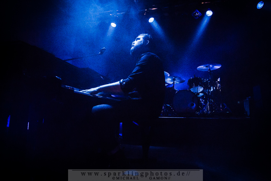 2015-09-28_Editors_-_Bild_002x.jpg