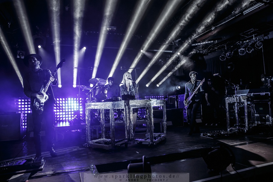 METRIC & LEYYA - Köln, Die Kantine (23.10.2015) METRIC & LEYYA - Köln, Die Kantine (23.10.2015)