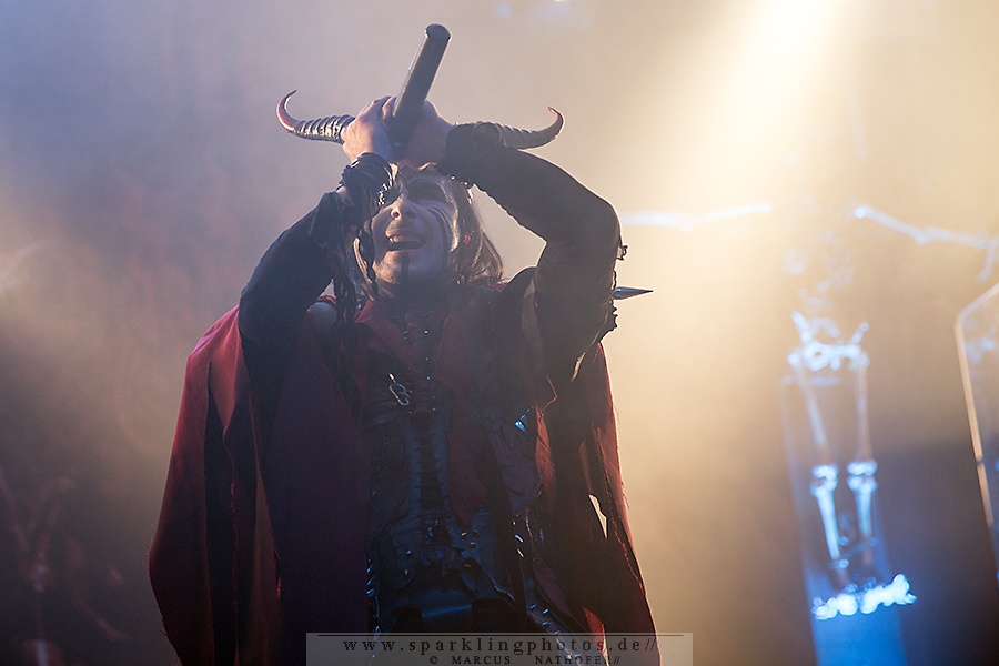 2015-10-24_Cradle_Of_Filth_-_Bild_006.jpg