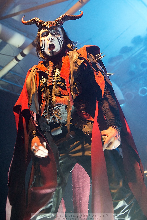 2015-10-24_Cradle_Of_Filth_-_Bild_012.jpg
