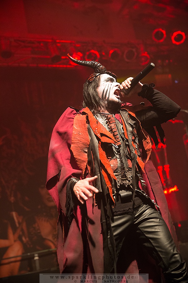 2015-10-24_Cradle_Of_Filth_-_Bild_034.jpg