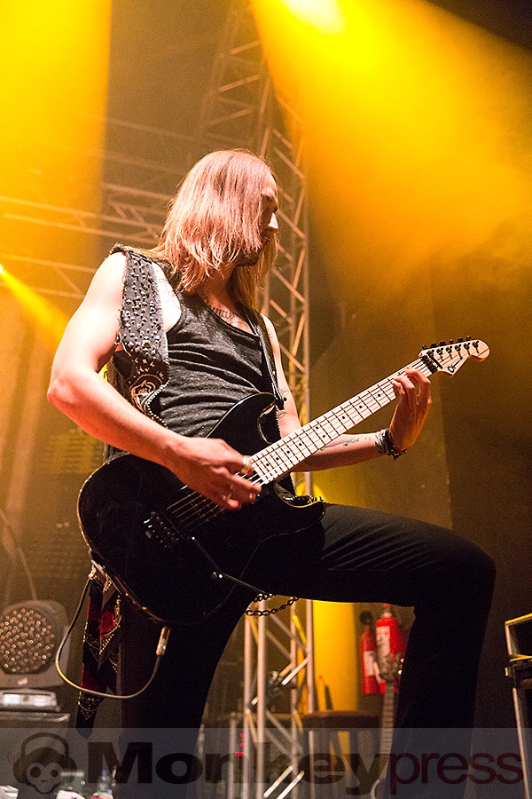 2015-10-27 Eluveitie - Bild 008