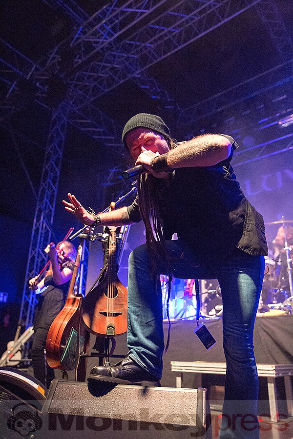 2015-10-27 Eluveitie - Bild 012