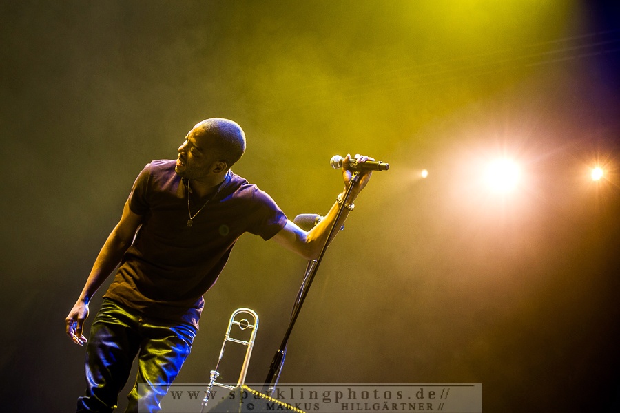 2015-11-06_Trombone_Shorty_&_Orleans_Avenue_Bild_027.jpg