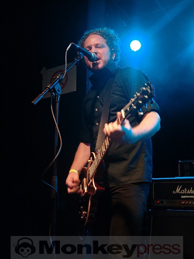 Eat The Gun, (c) Christian Reipen