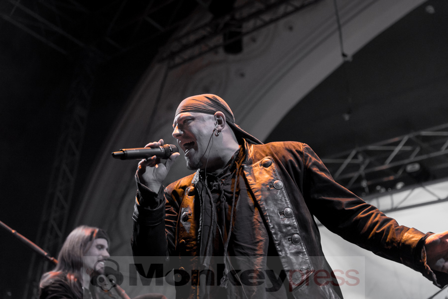 (c) Thomas Leine