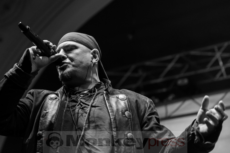 (c) Thomas Leine