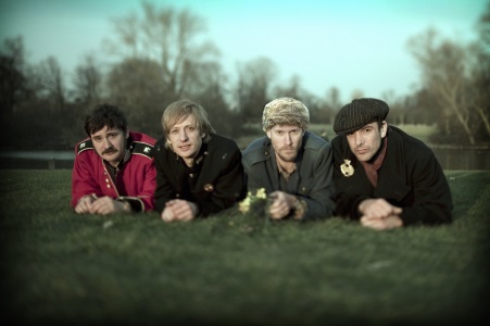 KULA SHAKER - für zwei Konzerte live in Deutschland