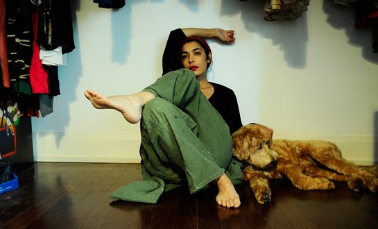 Warpaint-Bassistin JENNYLEE auf Solotour!