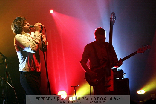 AND ALSO THE TREES - Frankfurt/M, Das Bett (01.04.2016)
