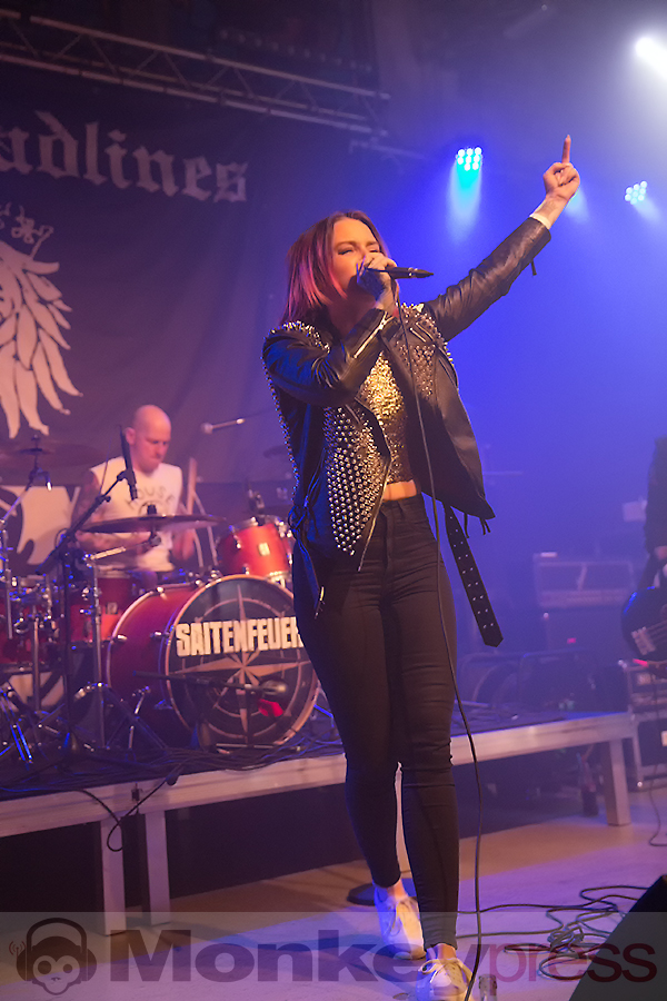 The Headlines, © Marcus Nathofer