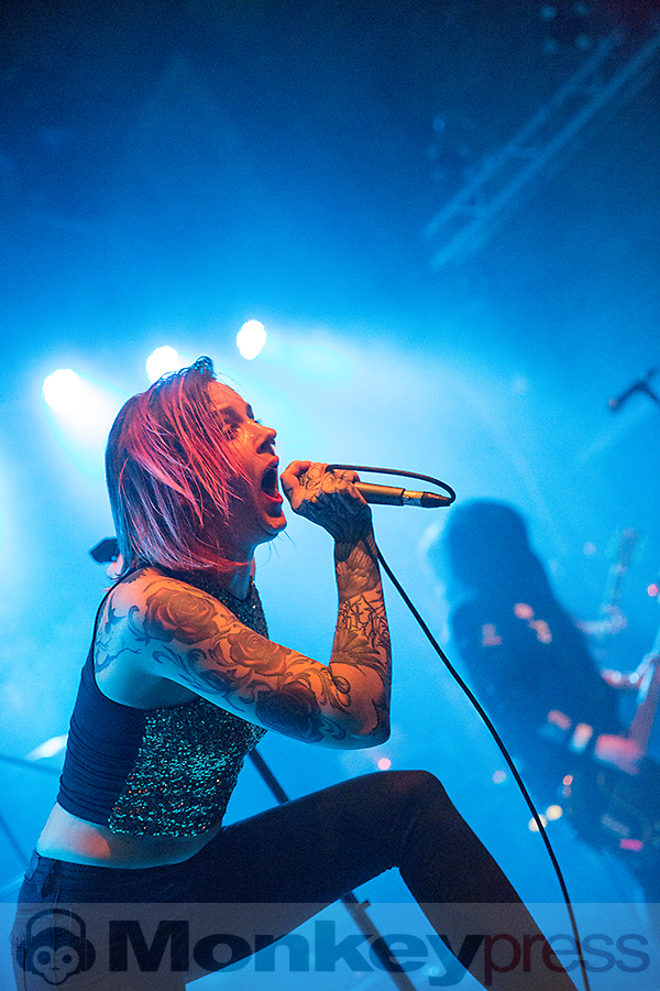 The Headlines, © Marcus Nathofer