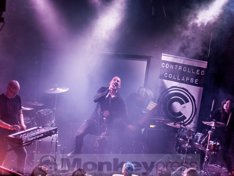 Controlled Collapse, © Dietmar Grabs