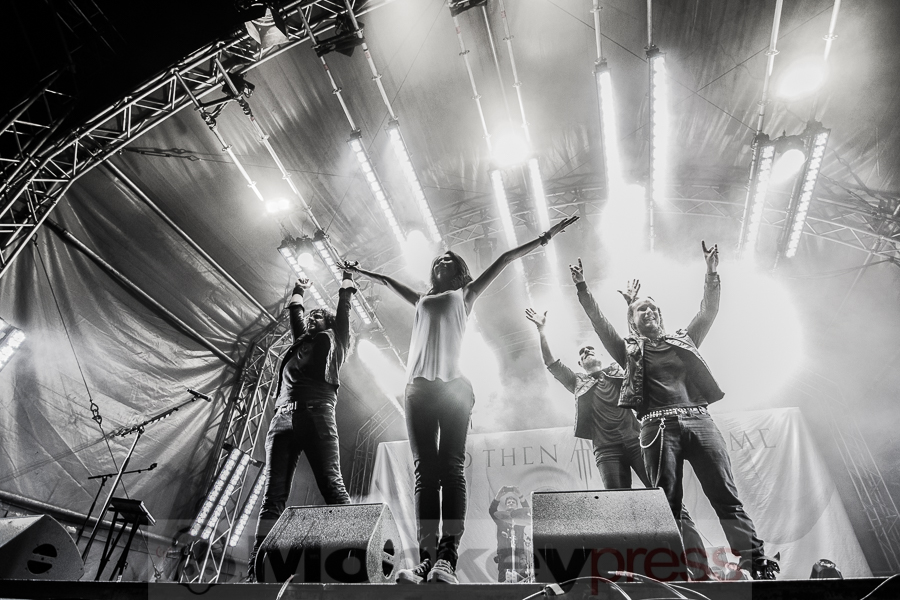 And Then She Came, © Markus Hillgärtner