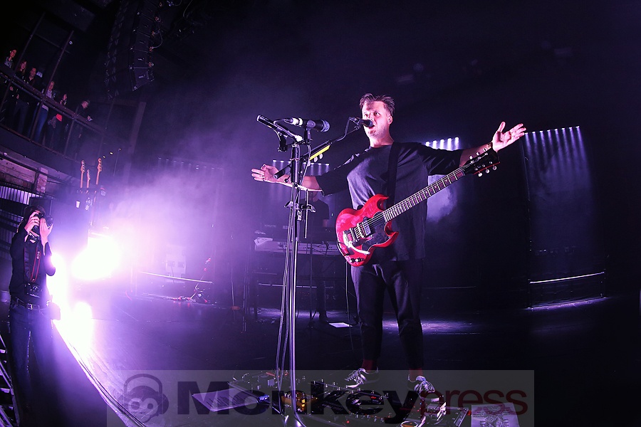 White Lies, © Sandro Griesbach