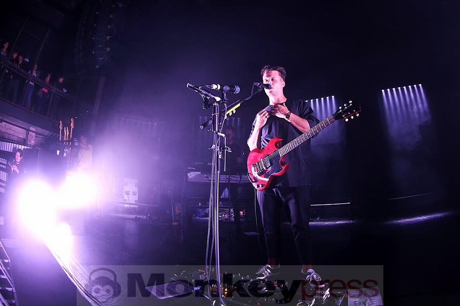 White Lies, © Sandro Griesbach