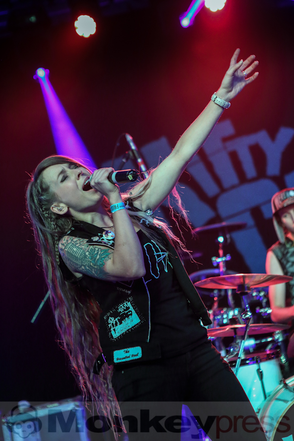 Kitty In A Casket, © Roger op den Camp