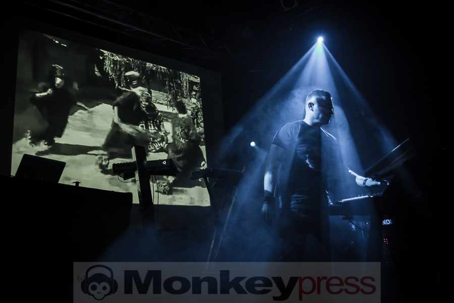 Mortaja, © Miriam Neiken