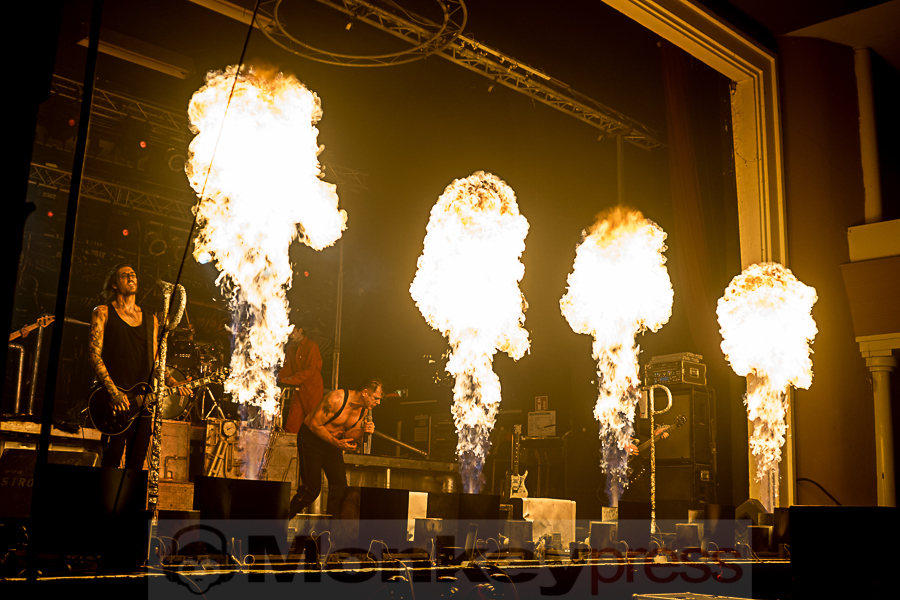 Stahlzeit © Jana Breternitz