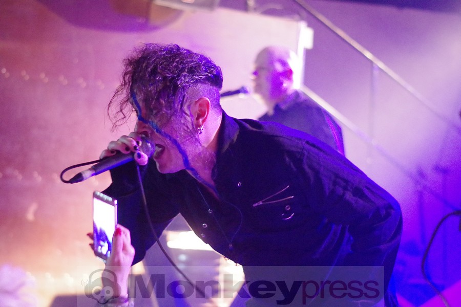 PROJECT PITCHFORK - mit "Akkretion" auf Tour