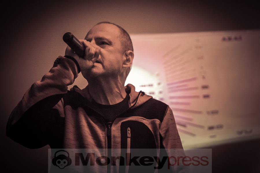 Underviewer, © Danny Sotzny