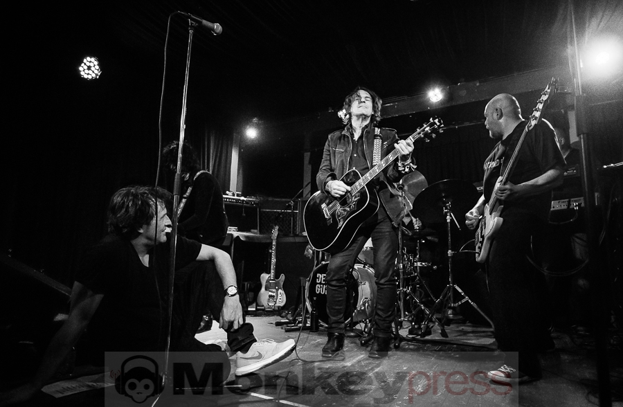 Dead Guitars, © Michael Gamon