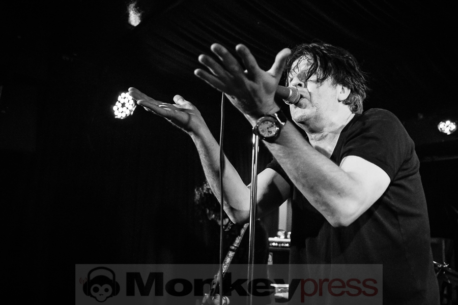 Dead Guitars, © Michael Gamon