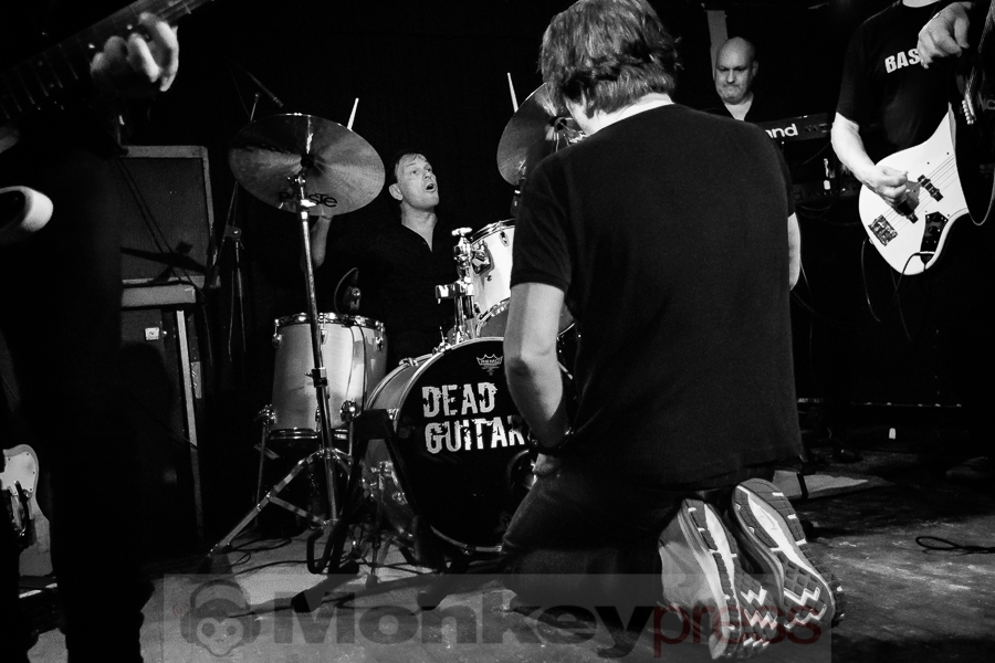 Dead Guitars, © Michael Gamon